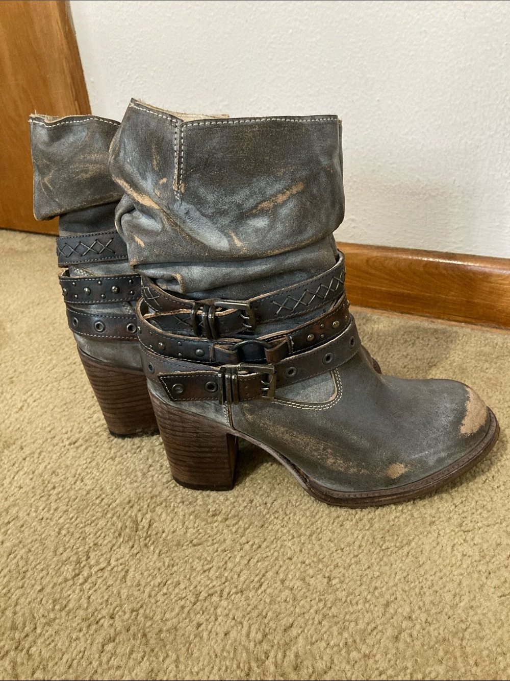 Freebird Ice Blaine Boots Size 8